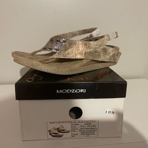 Modzori Reversible Wedge Sandals